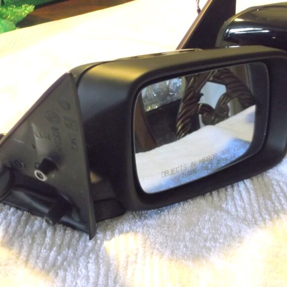 BMW OEM Side-View Mirrors! - Picture 4 of 5